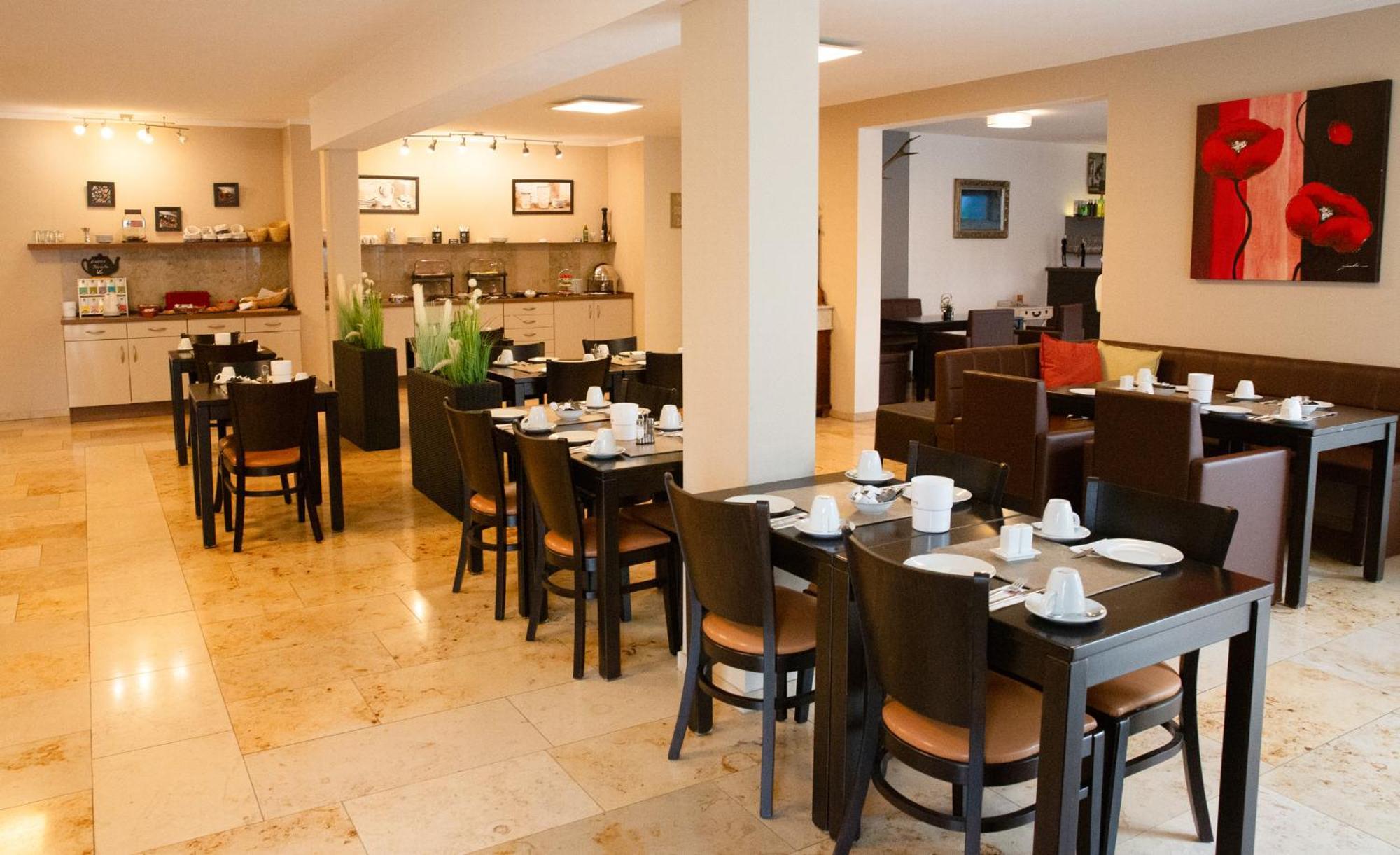 Auwald Hotel อินโกลชตัดต์ ภายนอก รูปภาพ