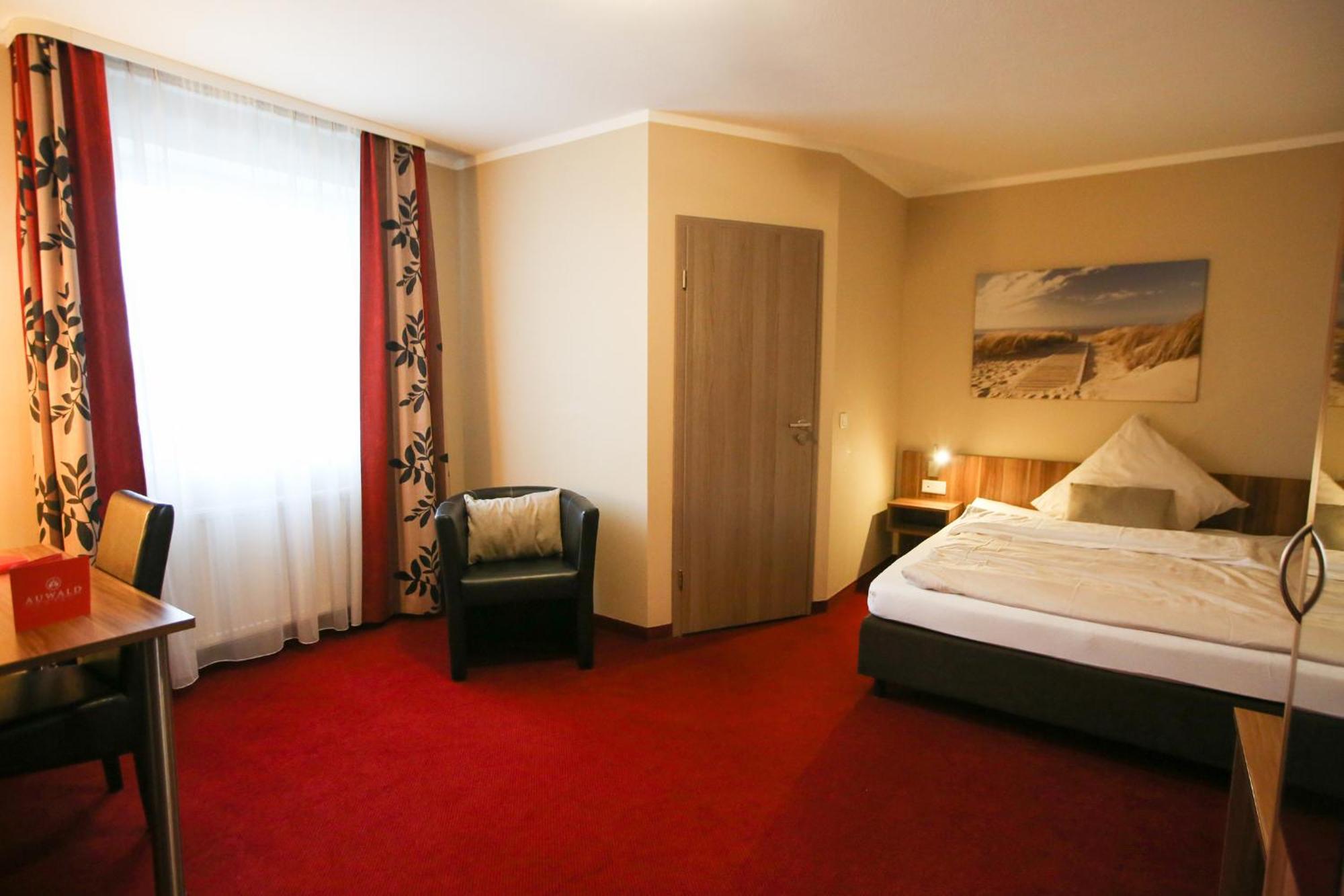Auwald Hotel อินโกลชตัดต์ ภายนอก รูปภาพ